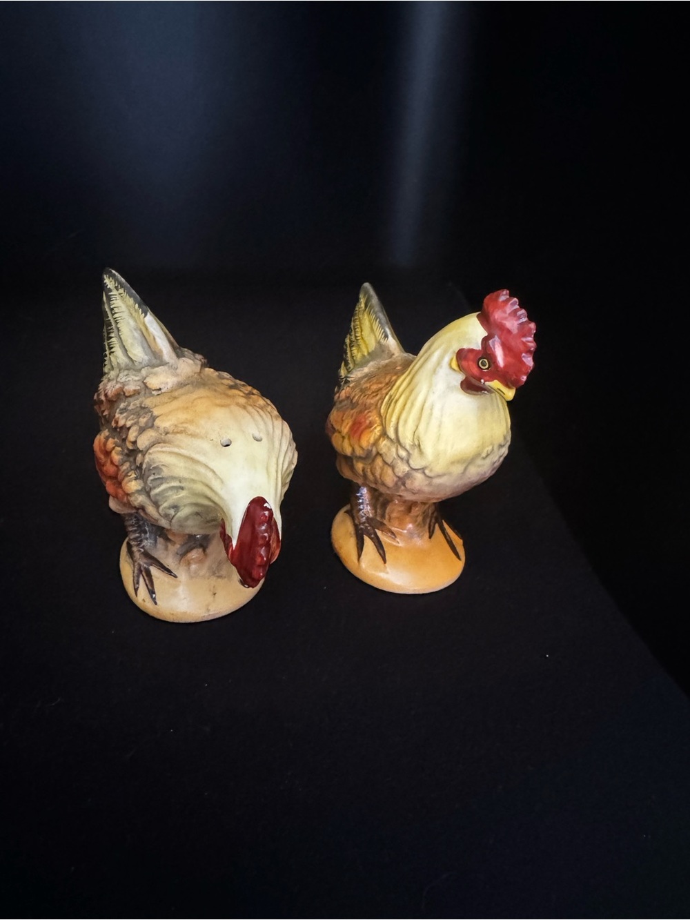 Vintage Lefton #1023 Rooster and Hen Salt and Pepper Shakers